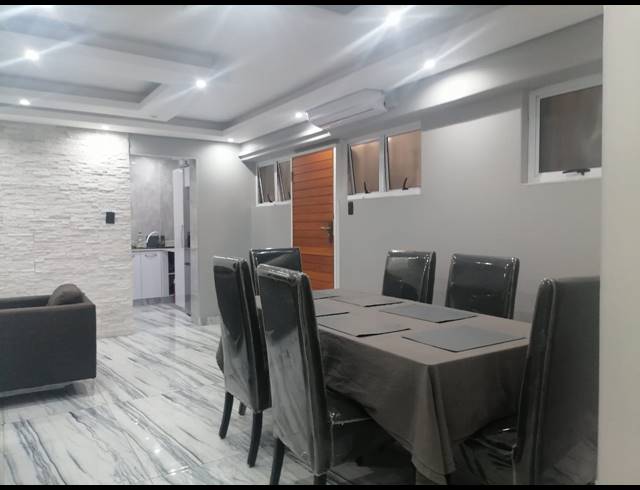 2.5 BEDROOM FLAT FOR SALE IN SOUTH BEACH
